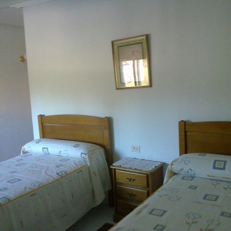 Hostal Sequeiros San Ciprian de Vinas Luaran gambar