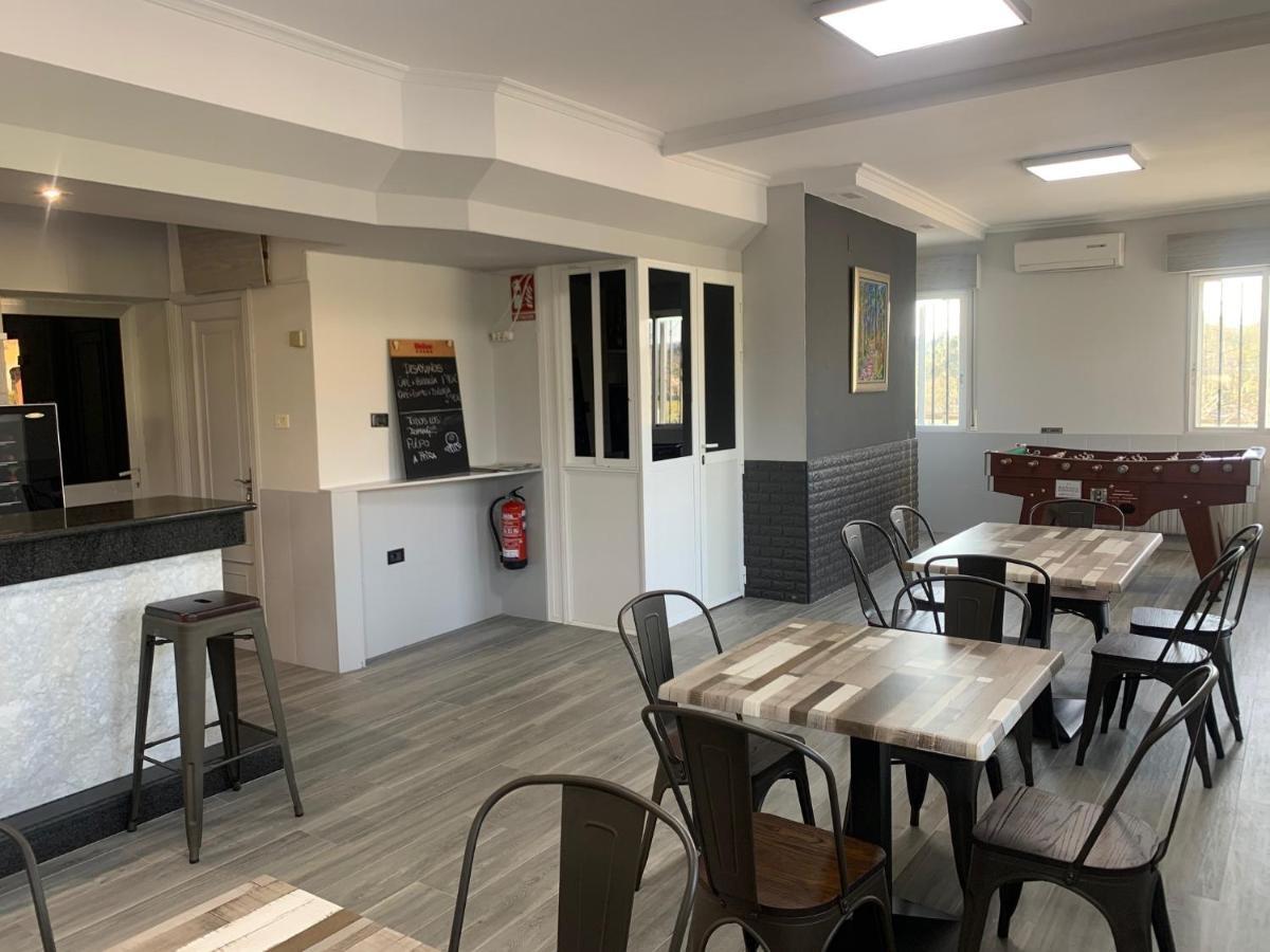 Hostal Sequeiros San Ciprian de Vinas Luaran gambar