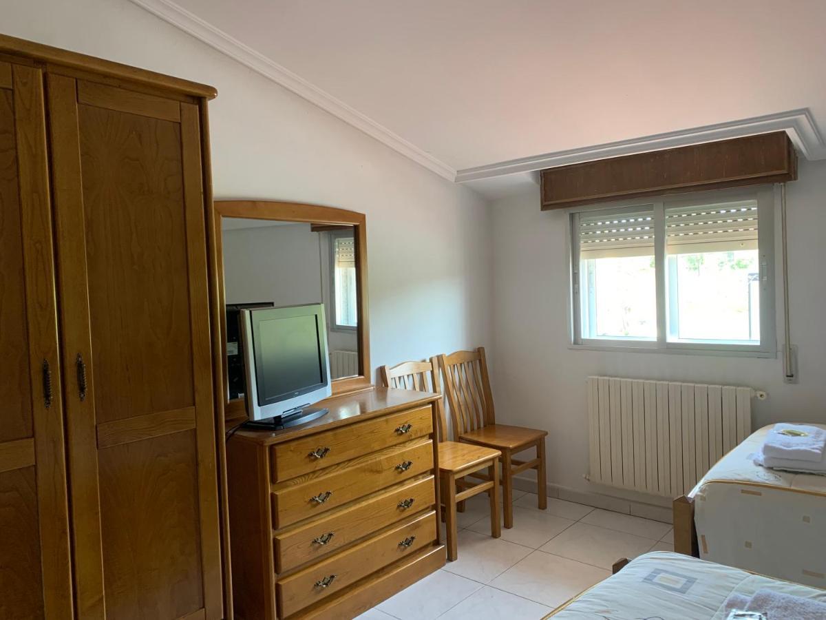 Hostal Sequeiros San Ciprian de Vinas Luaran gambar