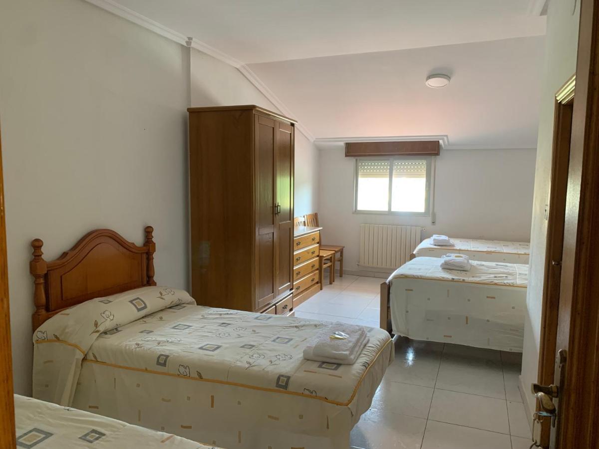Hostal Sequeiros San Ciprian de Vinas Luaran gambar