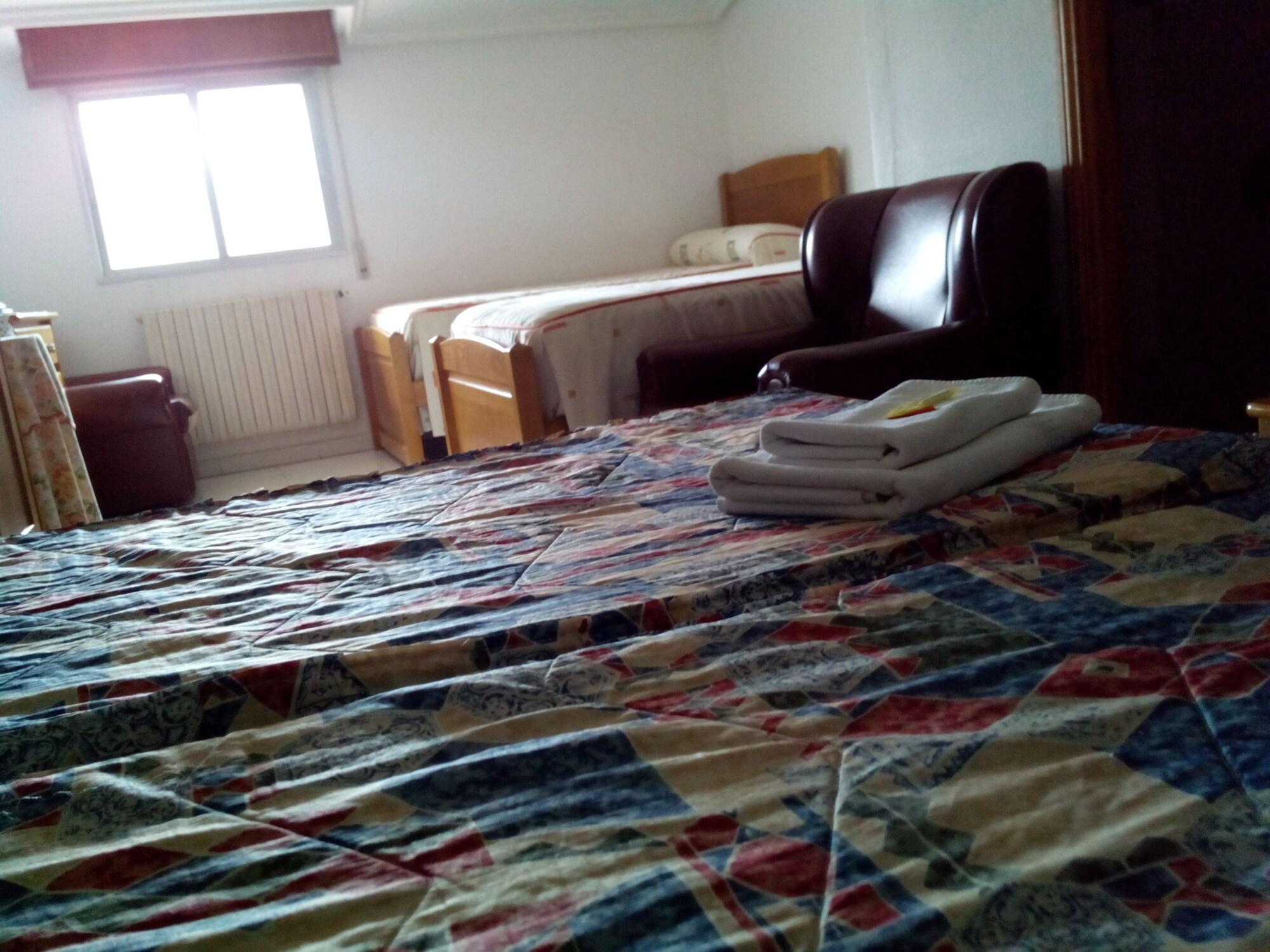 Hostal Sequeiros San Ciprian de Vinas Luaran gambar