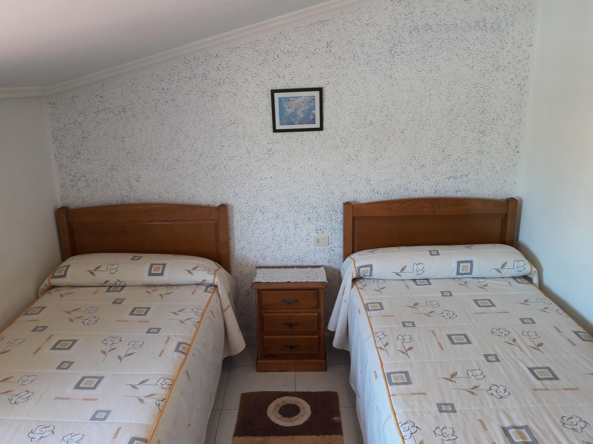 Hostal Sequeiros San Ciprian de Vinas Luaran gambar
