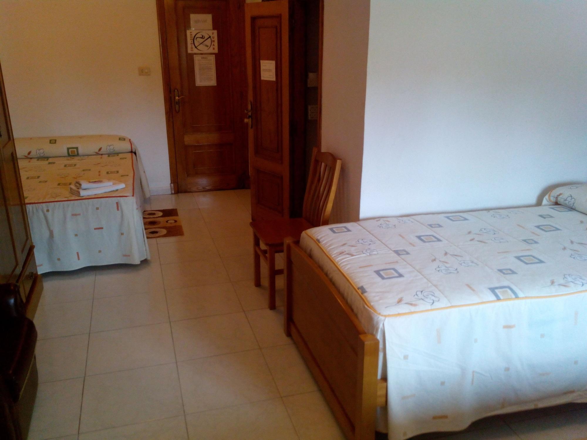 Hostal Sequeiros San Ciprian de Vinas Luaran gambar
