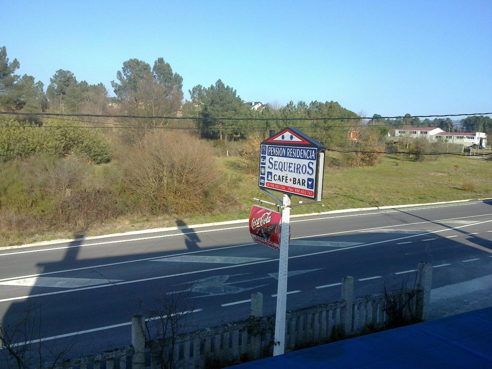 Hostal Sequeiros San Ciprian de Vinas Luaran gambar