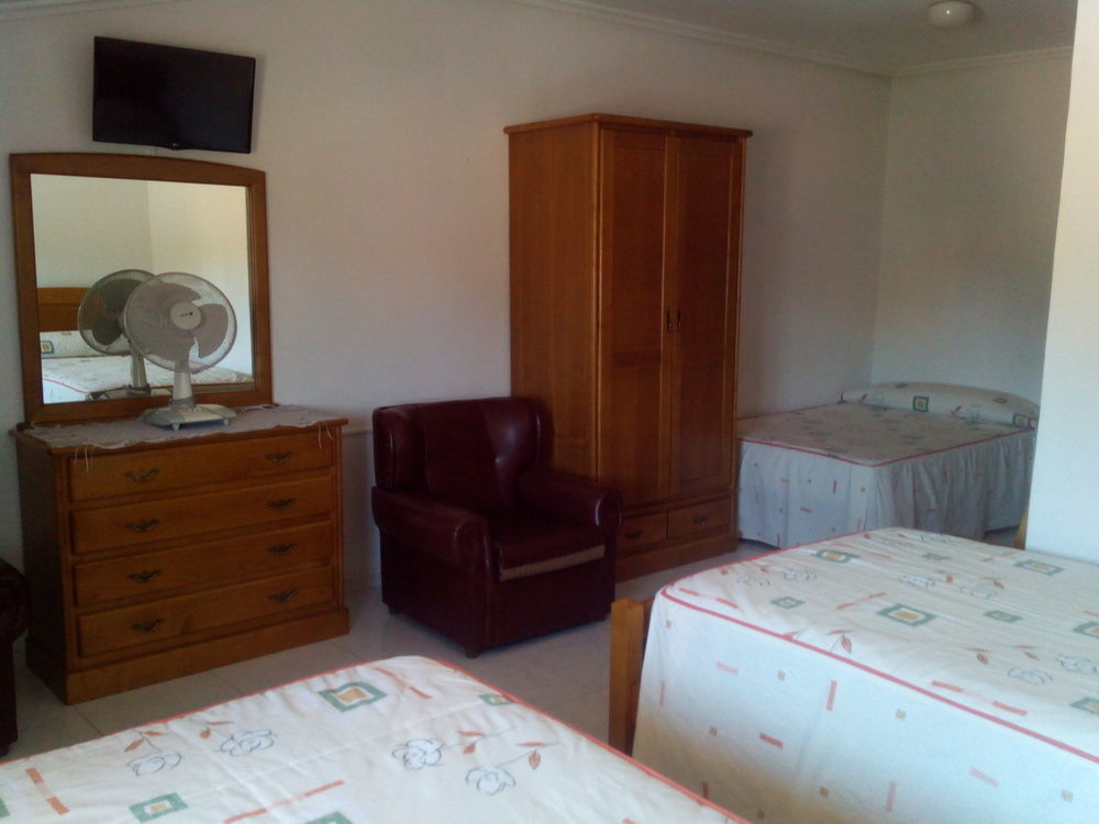 Hostal Sequeiros San Ciprian de Vinas Luaran gambar