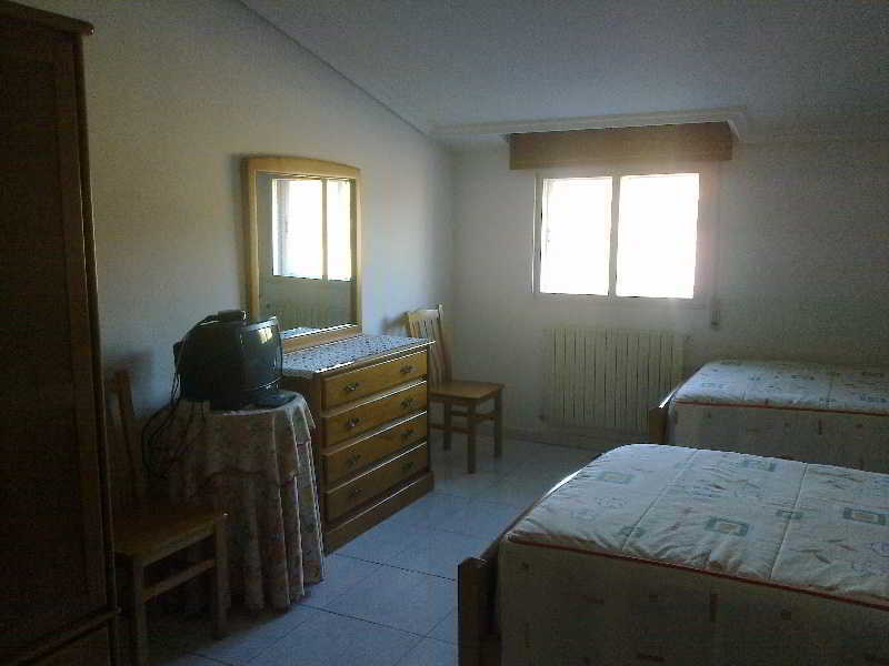 Hostal Sequeiros San Ciprian de Vinas Luaran gambar